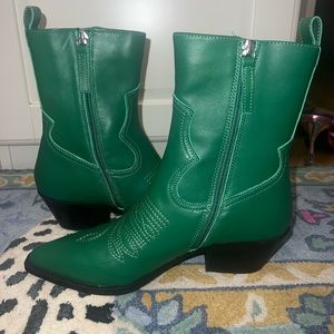 Green Steve Madden Cowboy Style Boots, Size 7.5